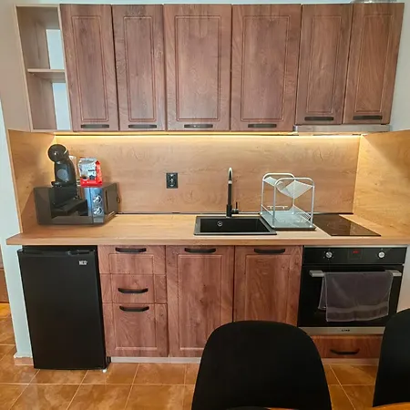Sunny Mountain View Kometa Apartment